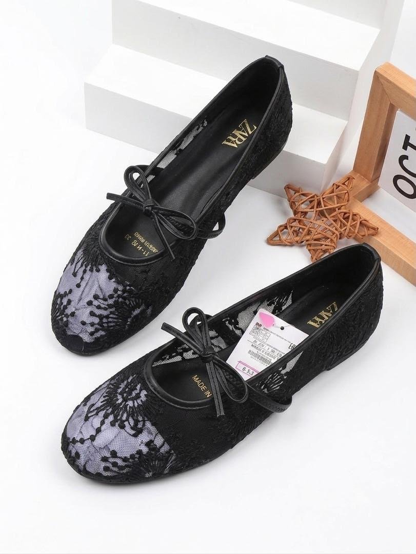 Black Floral Lace Flats